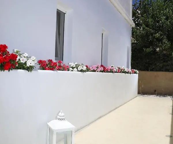 Sea Nymphs Гостевой дом 4*